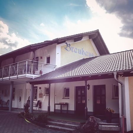 Отель Brauhaus Obermuehle Браунфельс Экстерьер фото