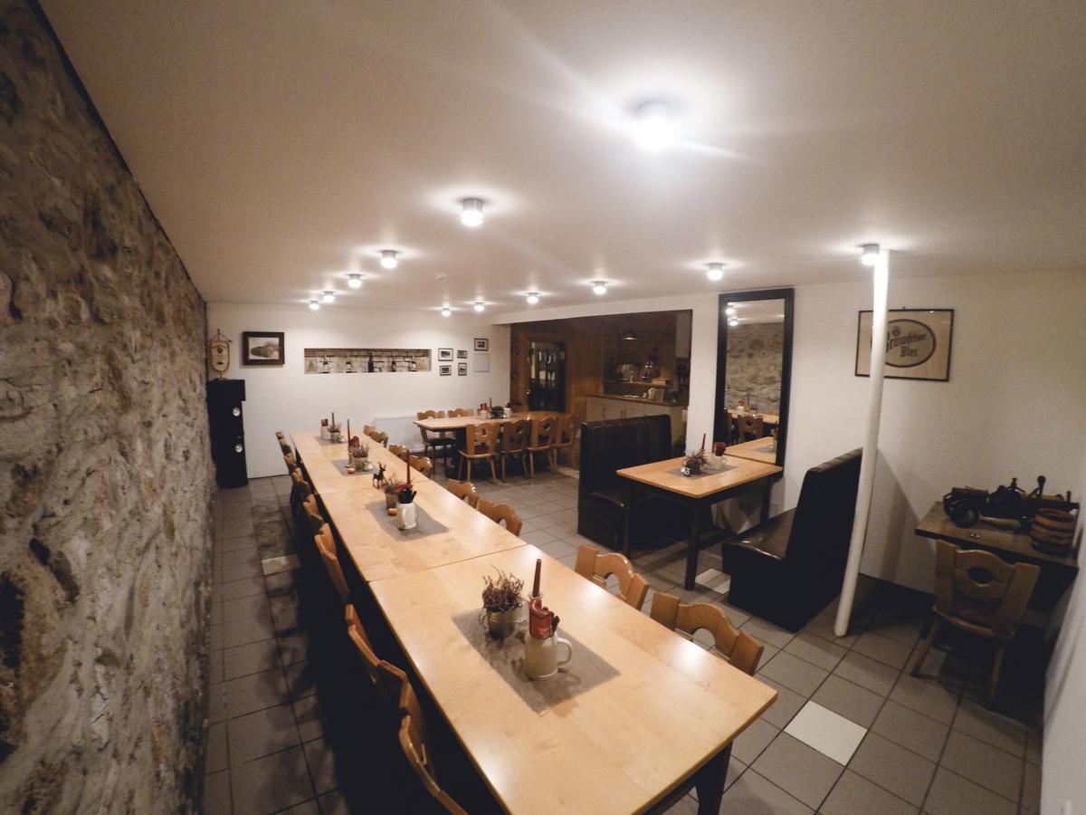 Отель Brauhaus Obermuehle Браунфельс Экстерьер фото